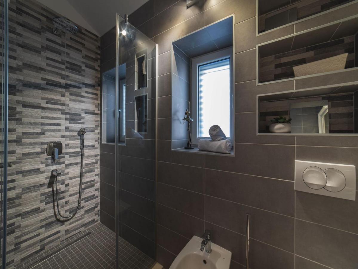 Apartment Fiora Kaštela Kültér fotó