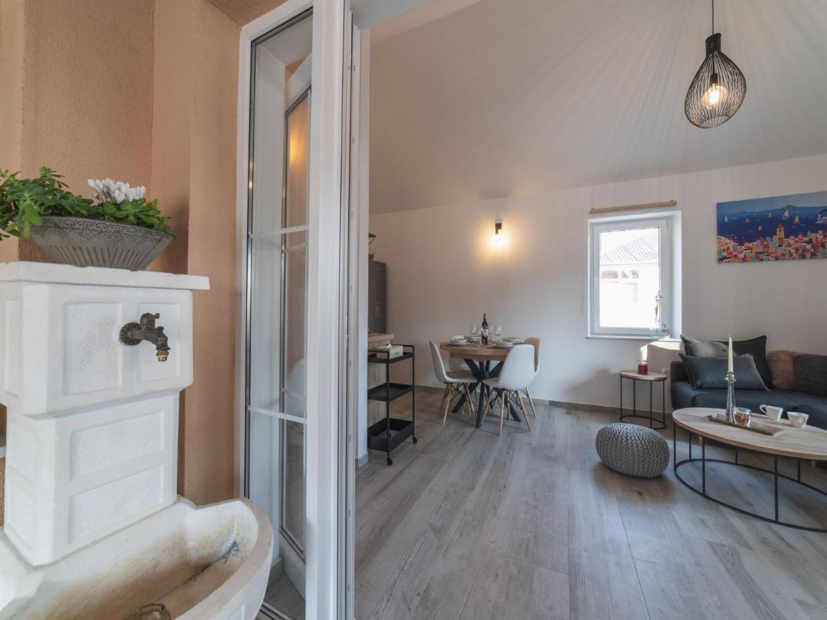 Apartment Fiora Kaštela Kültér fotó