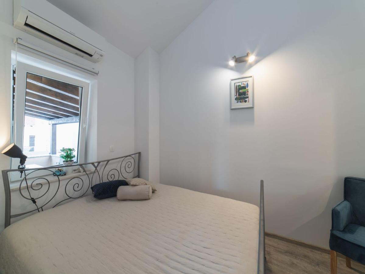 Apartment Fiora Kaštela Kültér fotó