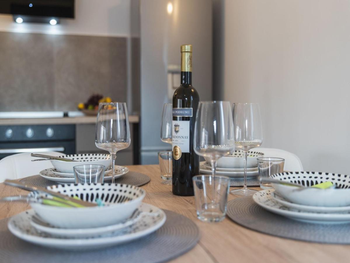 Apartment Fiora Kaštela Kültér fotó